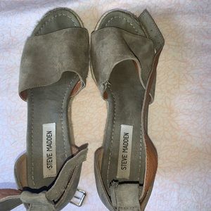 Steve Madden wedges